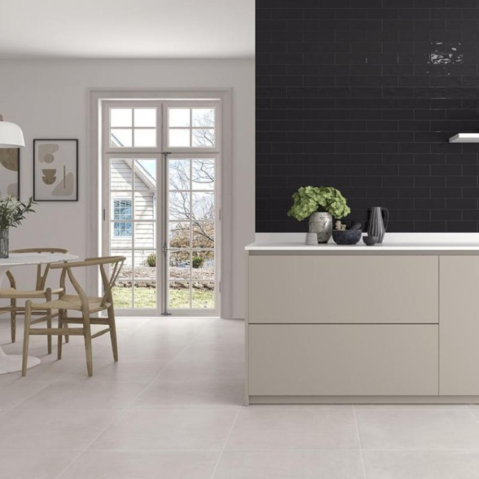 ESSEN Ash, Carrelage intérieur