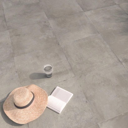 une terrasse moderne avec un chapeau de paille